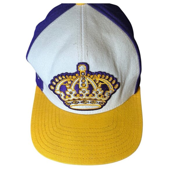 Vintage NHL LA Kings Crown Snapback Hat CCM Purple Gold Cap 100% Wool - Picture 2 of 9